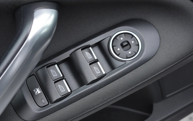 Ford Mondeo cena 27900 przebieg: 246300, rok produkcji 2011 z Dzierzgoń małe 497